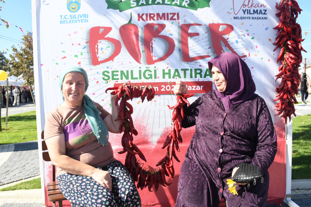 SAYALAR’DA HEM BİBER HEM HİZMET ŞENLİĞİ | Silivri.bel.tr